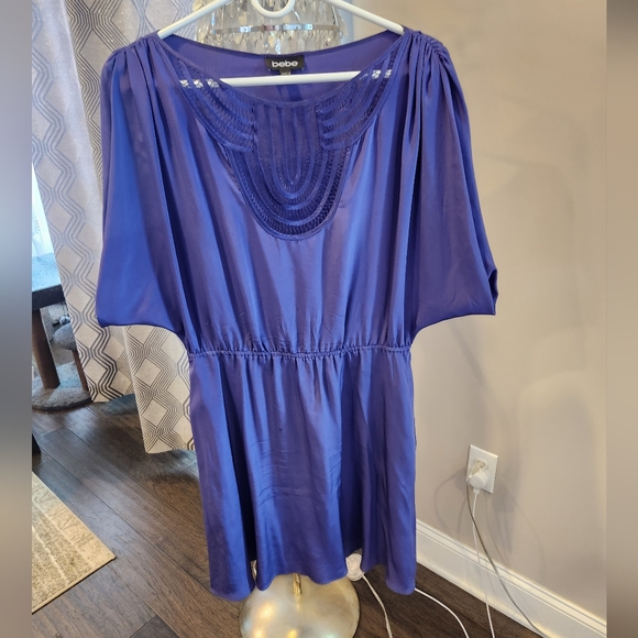 Bebe silk dress Medium - Picture 8 of 10